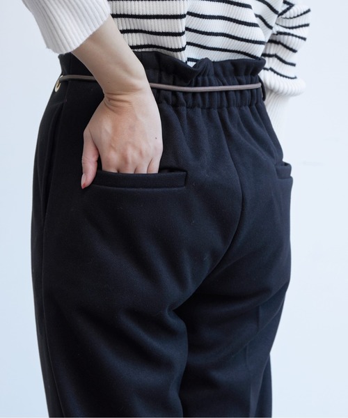 Chez toi(シェトワ)の「ハトメリボン起毛テーパードパンツ(その他パンツ・レディース・ブラック/ベージュ/アイボリー・MEDIUM/SMALL)」の18枚目の写真