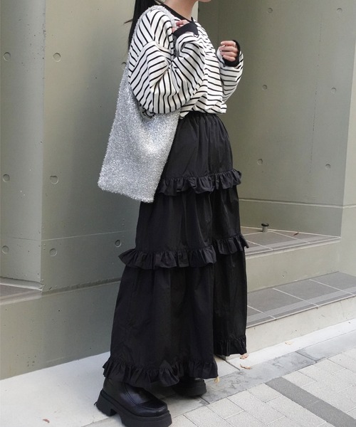 CORNERS（コーナーズ）の「ナイロンタフタフリルティアードスカート（スカート・レディース・グレー/ブラック/ホワイト・M）」の9枚目の写真
