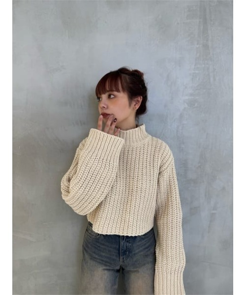 SLY（スライ）の「MOLE YARN CROP TOPS モールヤン クロップ トップス（ニット/セーター・レディース・ブラック/アイボリー/ダークグレー/クリアレッド・FREE）」の7枚目の写真