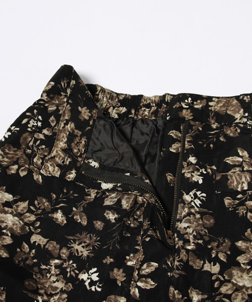 mystic(ミスティック)の「花柄タイトスカート(スカート・レディース・カーキ/ベージュ/ブラック・フリ-)」の7枚目の写真