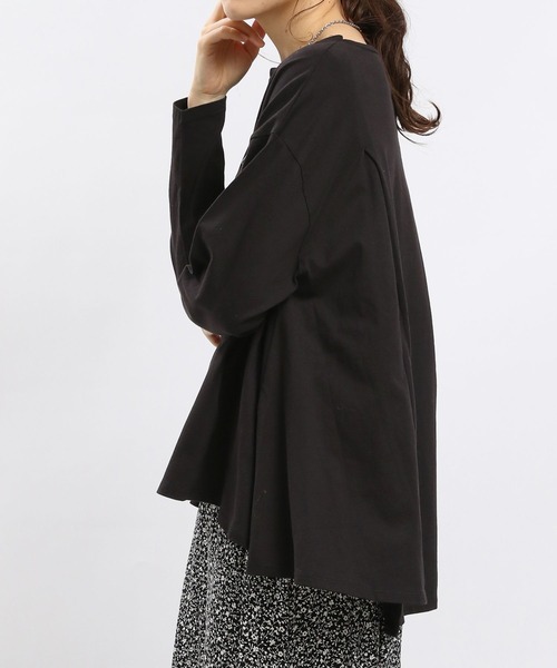 GLOBAL WORK Smile Seed Store（グローバルワーク スマイルシードストア）の「コットンアシメフレアTシャツ長袖/984085（Tシャツ/カットソー・レディース・オフホワイト/グレー系その他/ブラック/ライトベージュ・LARGE/SMALL/MEDIUM/X-LARGE）」の8枚目の写真