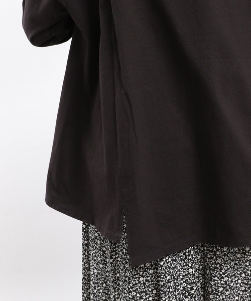 GLOBAL WORK Smile Seed Store（グローバルワーク スマイルシードストア）の「コットンアシメフレアTシャツ長袖/984085（Tシャツ/カットソー・レディース・オフホワイト/グレー系その他/ブラック/ライトベージュ・LARGE/SMALL/MEDIUM/X-LARGE）」の9枚目の写真