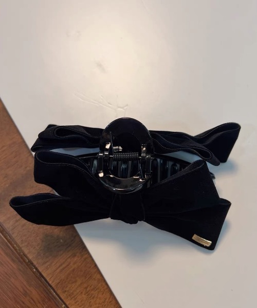 E&C closet…（イーアンドシークローゼット）の「ベロアリボンヘアクリップ（バレッタ/ヘアクリップ・レディース・ブラック・FREE）」の22枚目の写真