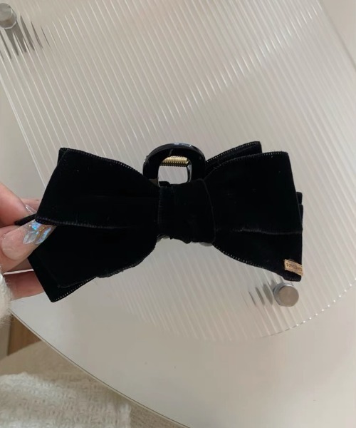 E&C closet…（イーアンドシークローゼット）の「ベロアリボンヘアクリップ（バレッタ/ヘアクリップ・レディース・ブラック・FREE）」の18枚目の写真