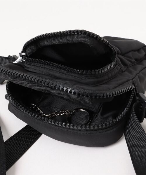 LOVETOXIC(ラブトキシック)の「【LTXC】マルチショルダー(バックパック/リュック・キッズ・ブラック/サックスブルー/オフホワイト・FREE)」の15枚目の写真