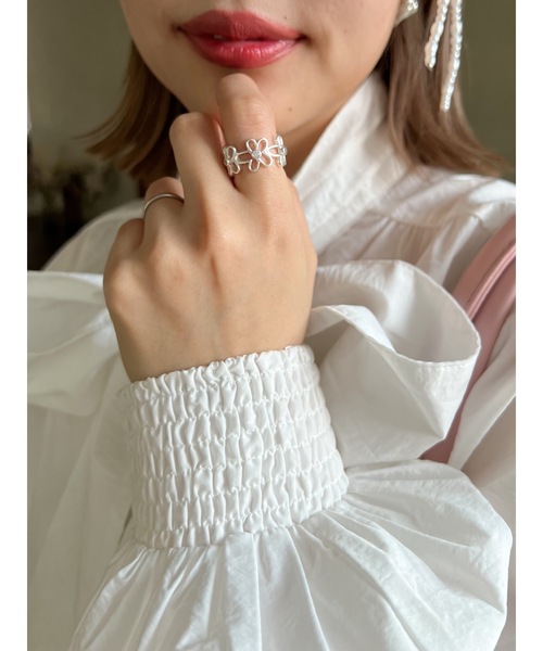 JUMELLE(ジュメロ)の「flower shape ring(リング・レディース・シルバー・FREE)」の9枚目の写真