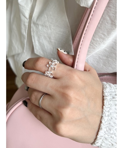 JUMELLE(ジュメロ)の「flower shape ring(リング・レディース・シルバー・FREE)」の10枚目の写真