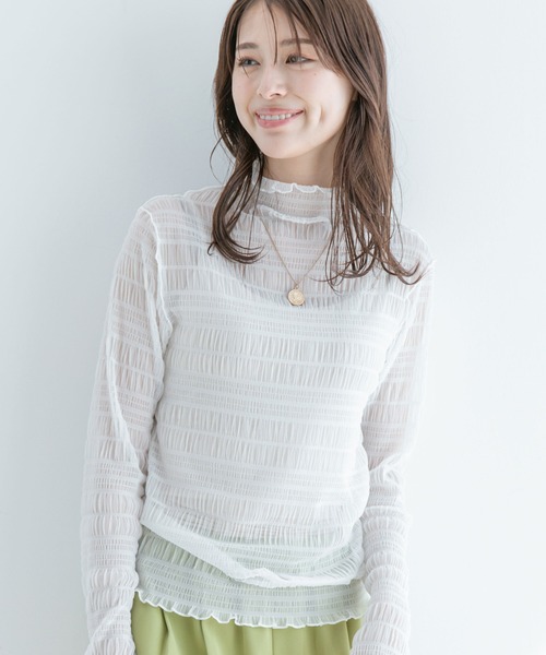 Jayro（ジャイロ）の「スモッキングレース シアーハイネック（Tシャツ/カットソー・レディース・ブルー/オフホワイト/ホワイト/ブラック・M）」の2枚目の写真