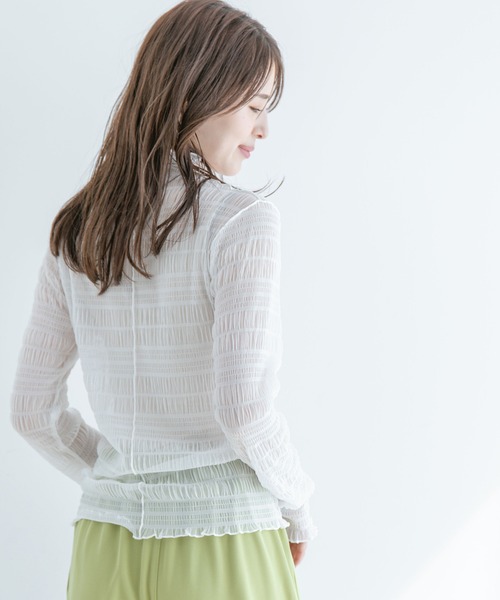 Jayro（ジャイロ）の「スモッキングレース シアーハイネック（Tシャツ/カットソー・レディース・ブルー/オフホワイト/ホワイト/ブラック・M）」の8枚目の写真