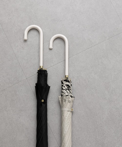 COLONY 2139(コロニートゥーワンスリーナイン)の「UVフラワーヒートカット傘(長傘・レディース・ベージュ/ブラック・FREE)」の8枚目の写真