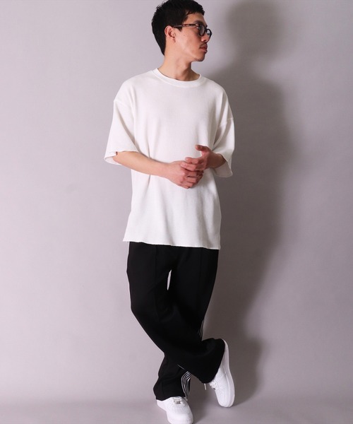 UNIVERSAL OVERALL(ユニバーサルオーバーオール)の「(LG)【UNIVERSAL OVERALL】【パックT】ルーズフィット ワッフル Tシャツ(Tシャツ/カットソー・メンズ・ホワイト系1/ホワイト系2/ブラック系2/ブラック系/ホワイト/ブラック系1・MEDIUM/LARGE/X-LARGE)」の7枚目の写真