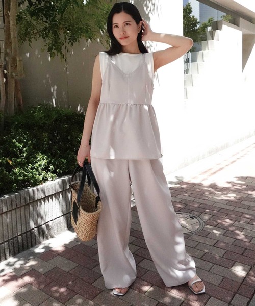 CORNERS(コーナーズ)の「キャミ&パンツセットアップ(サロペット/オーバーオール・レディース・アイボリー/ブラック/モカ・M)」の7枚目の写真