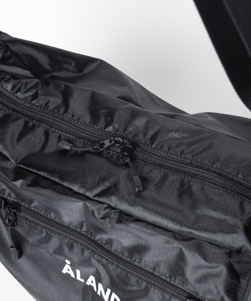 ALAND（エーランド）の「【UNISEX】ALAND／ナイロンショルダーBAG（折りたたみ可能）（ショルダーバッグ・レディース・ライトグリーン/ネイビー/ブラック・FREE）」の15枚目の写真