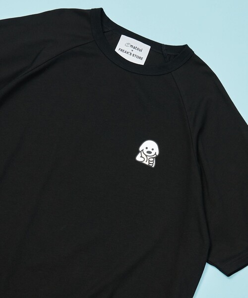 FREAK'S STORE(フリークスストア)の「matsui×FREAK'S STORE/マツイ×フリークスストア 別注「つかまえた」ワンポイント クルーネック半袖ラグランTシャツ(Tシャツ/カットソー・メンズ・グレー/ブラック/ホワイト・X-LARGE/LARGE/MEDIUM)」の3枚目の写真