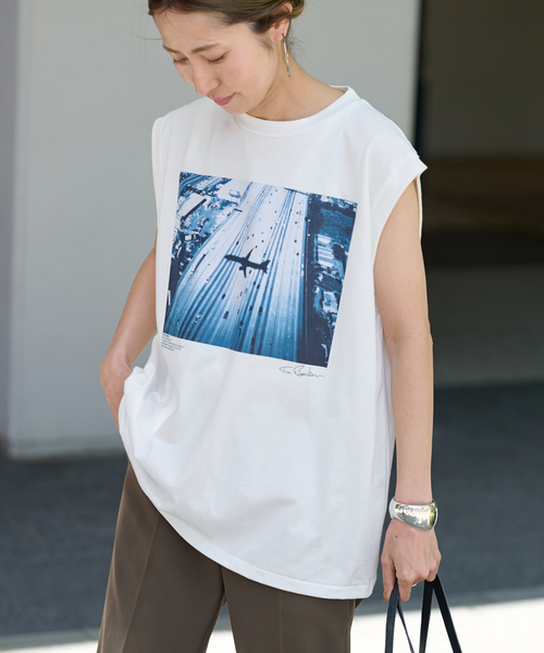 FRAMeWORK(フレームワーク)の「JANE SMITH/ジェーンスミス TIM BARBER UNITED PLANE SHADO(Tシャツ/カットソー・レディース・ホワイト・FREE)」の7枚目の写真