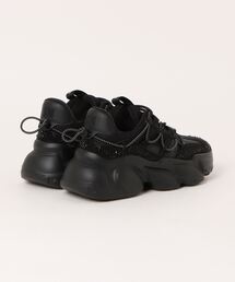 STEVE MADDEN（スティーブマデン）の「ストーン付きスニーカー