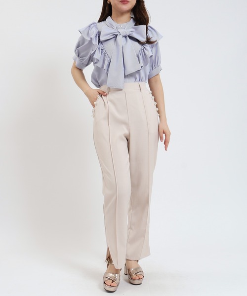 ASTORIA ODIER（アストリアオディール）の「ストライプボウタイフリルブラウス（シャツ/ブラウス・レディース・ブルー/ブラック・MEDIUM）」の5枚目の写真