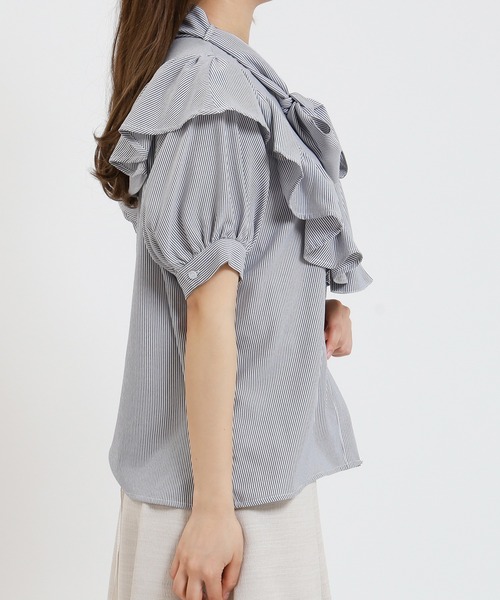 ASTORIA ODIER（アストリアオディール）の「ストライプボウタイフリルブラウス（シャツ/ブラウス・レディース・ブルー/ブラック・MEDIUM）」の16枚目の写真