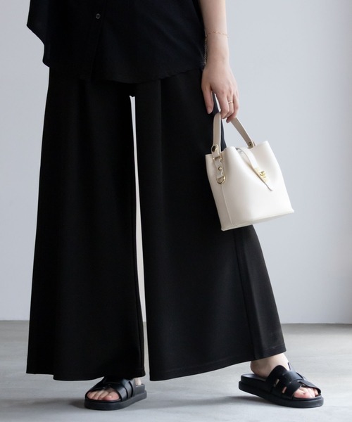 NAVY(ネイビー)の「NAVY ジョーゼットワイドパンツ(その他パンツ・レディース・グリーン/ネイビー/ブラック・M/L)」の2枚目の写真