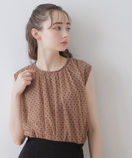 couture brooch（クチュールブローチ）の「◆【インしないでキマる】フロッキードットチュニック（チュニック・レディース・グレー系/ブラック系/キャメル・36/38/42）」の3枚目の写真