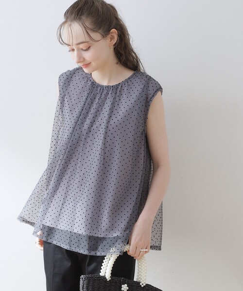 couture brooch（クチュールブローチ）の「◆【インしないでキマる】フロッキードットチュニック（チュニック・レディース・グレー系/ブラック系/キャメル・36/38/42）」の2枚目の写真