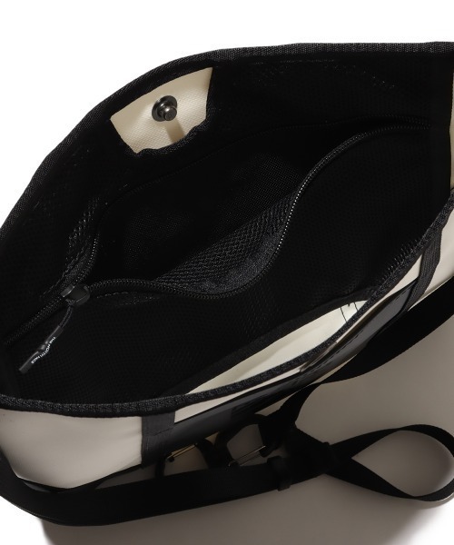 THE NORTH FACE（ザノースフェイス）の「THE NORTH FACE BC Sacoche / ザ・ノース・フェイス BC サコッシュ（ショルダーバッグ・メンズ・パープル/イエロー/ホワイト/グリーン/ブラック・FREE）」の13枚目の写真