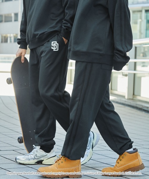 【新品】MLB パドレス Tシャツ&ロングパンツ　セットアップ LLサイズ MLB/メジャーリーグベースボール 別注 セットアップ ワッペン