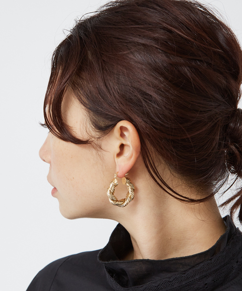 Ettika（エティカ）の「【Ettika/エティカ】ツイストフープピアス（ピアス（両耳用）・レディース・ゴールド・フリー）」の14枚目の写真