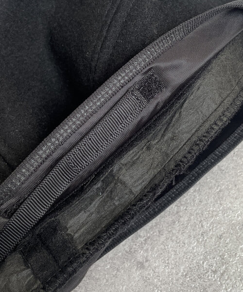 Thevon（ゼボン）の「GLDスタッズ付きベレー帽（キャップ・レディース・ブラック/キャメル・L）」の9枚目の写真