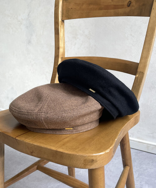 Thevon（ゼボン）の「GLDスタッズ付きベレー帽（キャップ・レディース・ブラック/キャメル・L）」の10枚目の写真