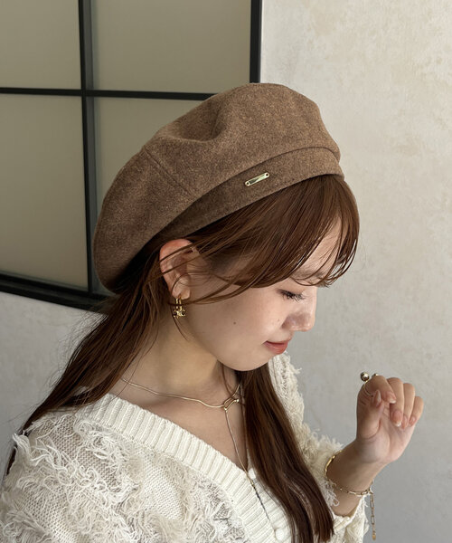 Thevon（ゼボン）の「GLDスタッズ付きベレー帽（キャップ・レディース・ブラック/キャメル・L）」の12枚目の写真