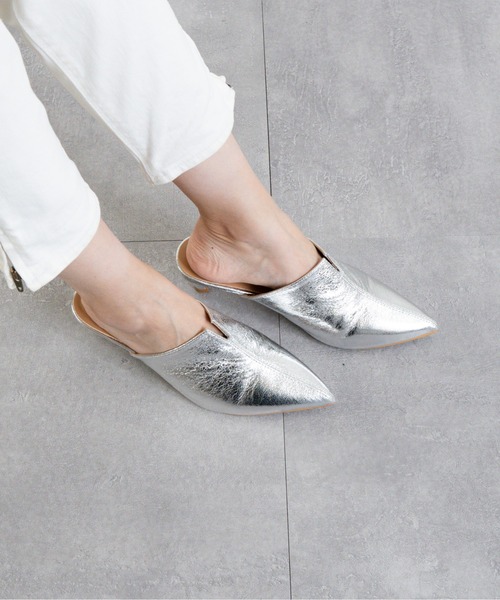 Fabby fabby（ファビィーファビィー）の「スリットポインテッドトゥミュール（その他シューズ・レディース・ブラック/シルバー/ベージュ・SMALL/MEDIUM/LARGE）」の19枚目の写真