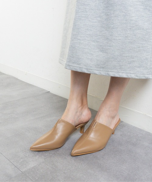 Fabby fabby（ファビィーファビィー）の「スリットポインテッドトゥミュール（その他シューズ・レディース・ブラック/シルバー/ベージュ・SMALL/MEDIUM/LARGE）」の18枚目の写真