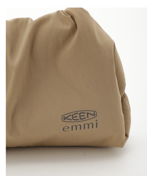 KEEN(キーン)の「【emmi×KEEN】GATHER SHOULDER BAG(ショルダーバッグ・レディース・ブラック・FREE)」の11枚目の写真