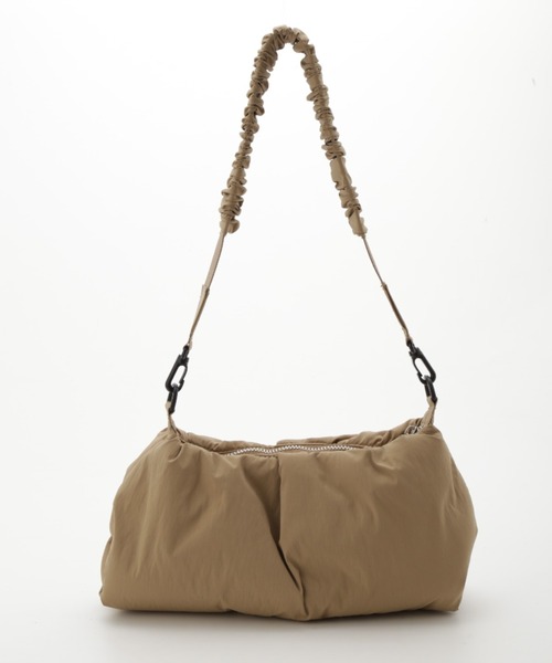 KEEN(キーン)の「【emmi×KEEN】GATHER SHOULDER BAG(ショルダーバッグ・レディース・ブラック・FREE)」の12枚目の写真