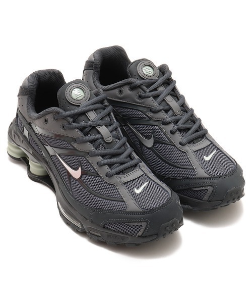 NIKE(ナイキ)の「NIKE SHOX RIDE 2 / ナイキ ウィメンズ ショックス ライド 2 【SP】(スニーカー・レディース・グレー・26.0cm/25.5cm/25.0cm/24.5cm/24.0cm/23.5cm/23.0cm/30.0cm/29.0cm/28.5cm/28.0cm/27.5cm/27.0cm/26.5cm)」の1枚目の写真