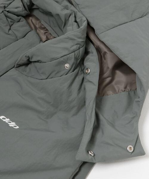 ITEMS URBANRESEARCH（アイテムズ アーバンリサーチ）の「ddp　2way RipStop Ny Puff Vest（ダウンベスト・メンズ・ベージュ/ブラック/グリーン・MEDIUM/LARGE）」の10枚目の写真