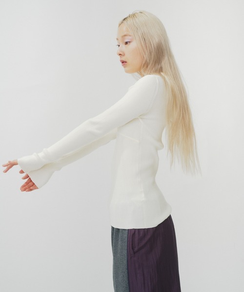 THINGS THAT MATTER（シングス ザット マター）の「HOODIE KNIT TOPS / フーディーニットトップス（ニット/セーター・レディース・グレー/ブラック/ラベンダー/オフホワイト・FREE）」の8枚目の写真
