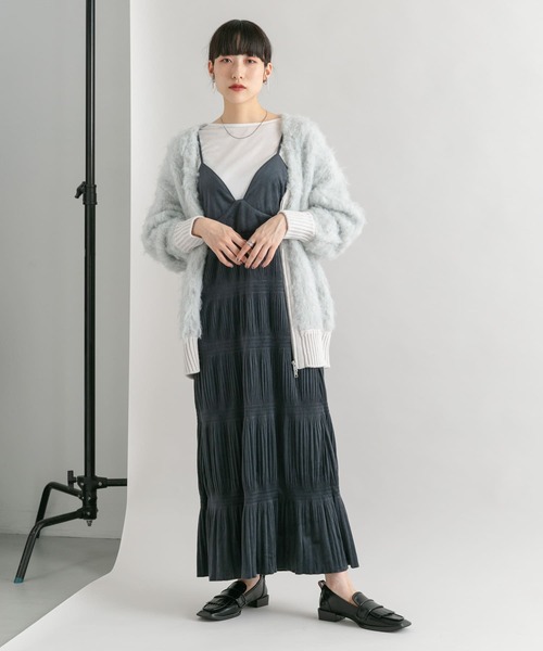 KBF（ケイビーエフ）の「アシンメトリートゥタッセルローファー（ローファー・レディース・ベージュ/ブラック・38/37/36）」の8枚目の写真