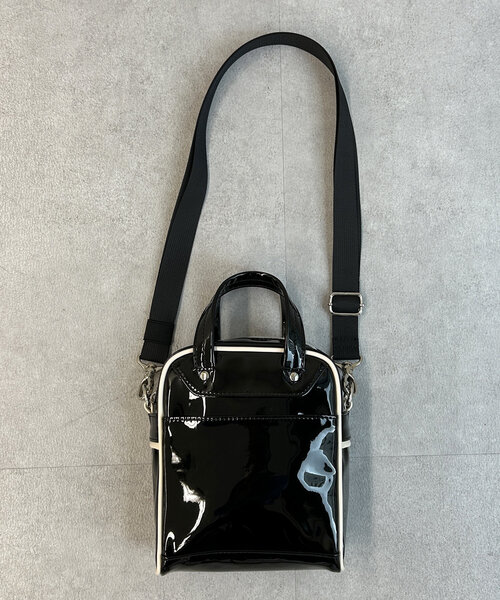 セール】エナメルミニショルダー（ショルダーバッグ）｜OUTDOOR