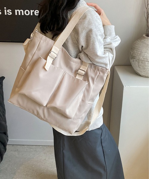 TABI PAL(タビパル)の「アウトポケット付き ショルダーバッグ(ショルダーバッグ・レディース・ブラック/Off White/ブルー/グリーン・FREE)」の2枚目の写真