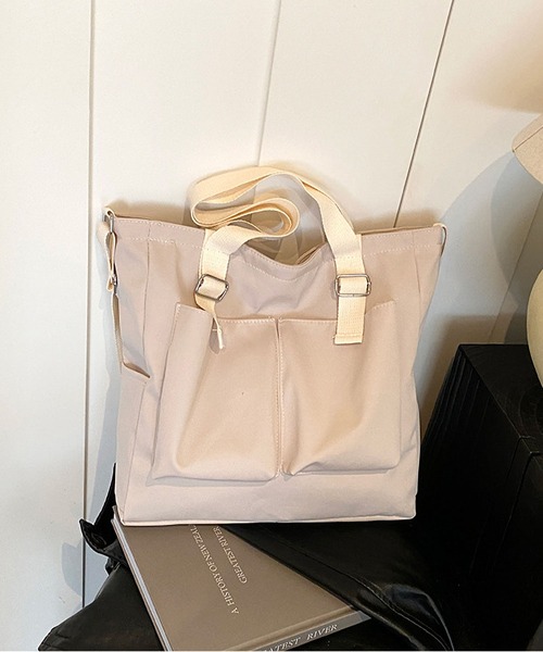TABI PAL(タビパル)の「アウトポケット付き ショルダーバッグ(ショルダーバッグ・レディース・ブラック/Off White/ブルー/グリーン・FREE)」の13枚目の写真