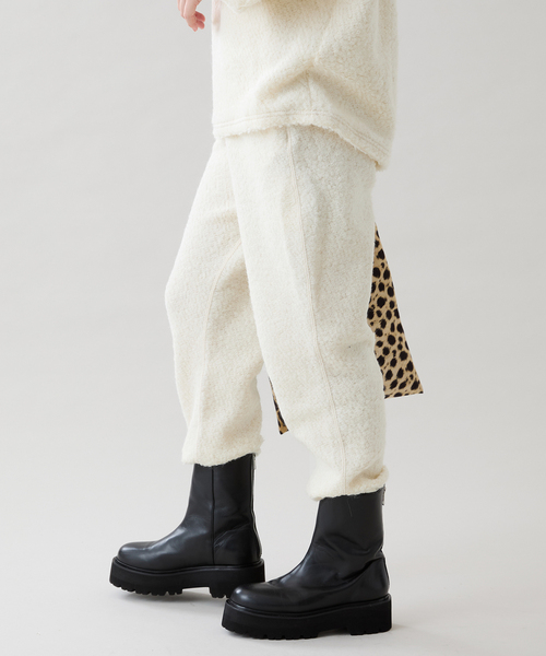VERMEIL par iena（ヴェルメイユパーイエナ）の「《WEB・一部店舗限定》アルパカ混ループパンツ（その他パンツ・レディース・ホワイト/ライトグレー・FREE）」の11枚目の写真