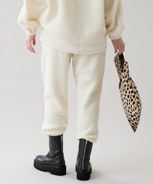 VERMEIL par iena（ヴェルメイユパーイエナ）の「《WEB・一部店舗限定》アルパカ混ループパンツ（その他パンツ・レディース・ホワイト/ライトグレー・FREE）」の12枚目の写真