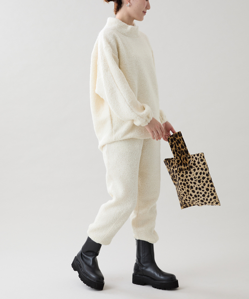 VERMEIL par iena（ヴェルメイユパーイエナ）の「《WEB・一部店舗限定》アルパカ混ループパンツ（その他パンツ・レディース・ホワイト/ライトグレー・FREE）」の16枚目の写真