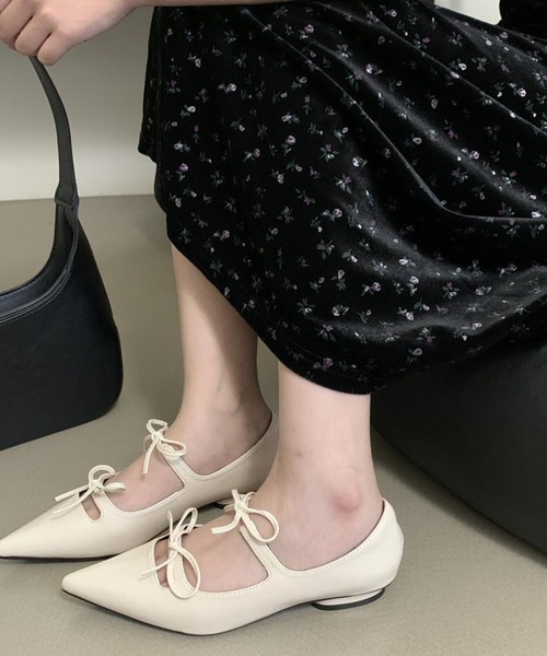 MILAE（ミレ）の「ダブルリボンポインテッドトゥパンプス（パンプス・レディース・ブラック/オフホワイト/シルバー・23cm/23.5cm/24cm/24.5cm）」の11枚目の写真