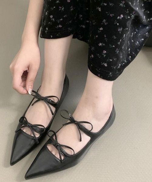 MILAE（ミレ）の「ダブルリボンポインテッドトゥパンプス（パンプス・レディース・ブラック/オフホワイト/シルバー・23cm/23.5cm/24cm/24.5cm）」の19枚目の写真