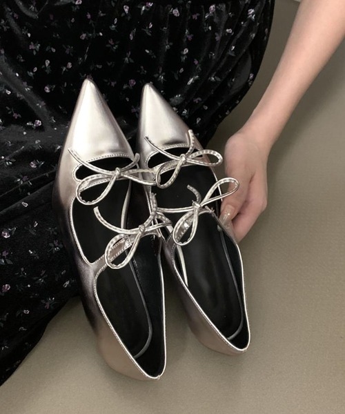 MILAE（ミレ）の「ダブルリボンポインテッドトゥパンプス（パンプス・レディース・ブラック/オフホワイト/シルバー・23cm/23.5cm/24cm/24.5cm）」の15枚目の写真