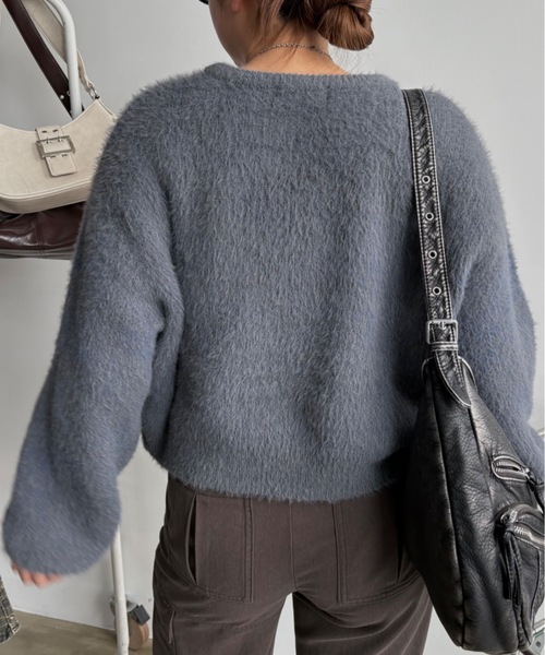 SHAGGIE（シャギー）の「フェザーヤーンソフトタッチロゴボリュームニット（ニット/セーター・レディース・ホワイト/ライトグレー/チャコールグレー・FREE）」の22枚目の写真