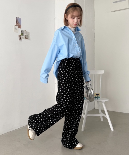 SOLLON.（ソルロン）の「小花柄ワイドパンツ（その他パンツ・レディース・ブラック/クリーム・M）」の16枚目の写真